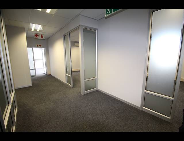 3,331M² OFFICE FOR SALE IN BEREA